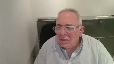 martin_1947 online show from March 11, 2026, 5:52 pm