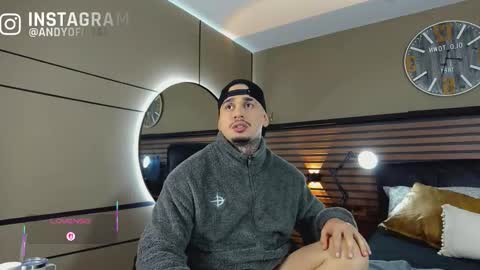 Snapshot of martin_colby05 chatting on February 3, 2026, 2:32 am ONLYFANS Sotoandres modelo independiente online show from February 3, 2026, 2:32 am