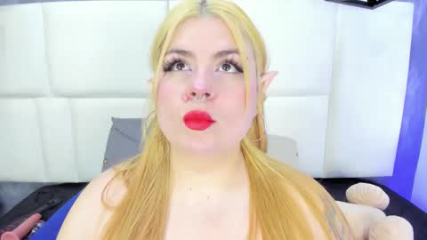 Snapshot of martina_armos chatting on February 23, 2026, 12:57 pm Martina online show from February 23, 2026, 12:57 pm