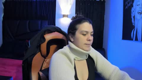   MARTINA   online show from January 29, 2025, 11:51 am