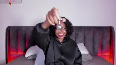 Laura online show from February 9, 2025, 7:09 pm