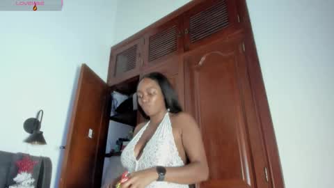 Laura online show from December 23, 2025, 12:30 am