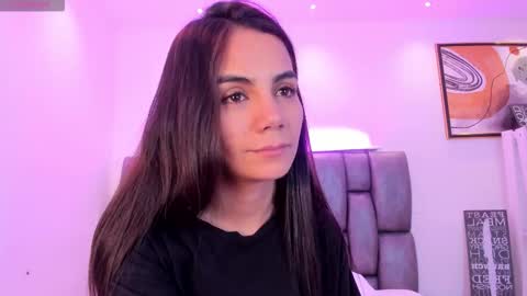 Martina online show from October 23, 2025, 2:49 pm