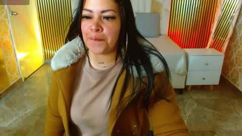Snapshot of martina_tay chatting on April 8, 2026, 3:06 am Hey im martina online show from April 8, 2026, 3:06 am