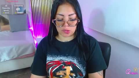 Snapshot of martina_tay chatting on April 28, 2026, 3:22 am Hey im martina online show from April 28, 2026, 3:22 am