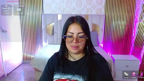 Snapshot of martina_tay chatting on May 7, 2026, 3:45 am Hey im martina online show from May 7, 2026, 3:45 am