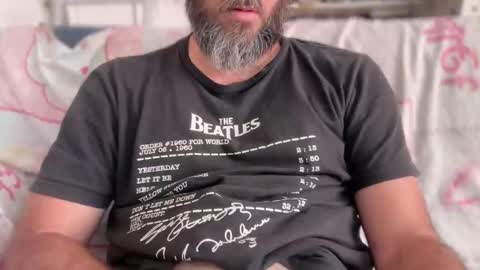 Snapshot of martincito22xl chatting on February 19, 2025, 12:00 pm Martincito online show from February 19, 2025, 12:00 pm