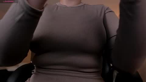 Martinna Bonnet online show from February 18, 2025, 11:00 am