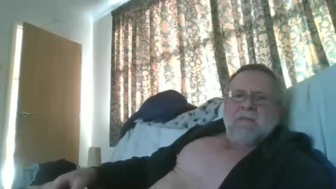 Snapshot of martinrgbxxxx chatting on January 11, 2025, 1:01 pm martinrgbxxxx online show from January 11, 2025, 1:01 pm