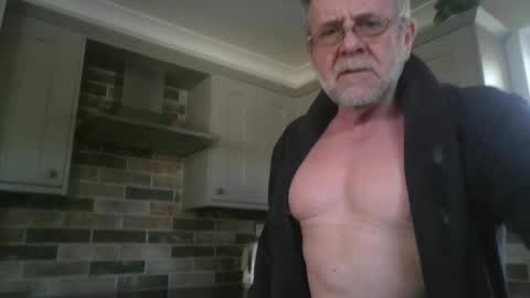 Snapshot of martinrgbxxxx chatting on March 8, 2025, 2:30 pm martinrgbxxxx online show from March 8, 2025, 2:30 pm