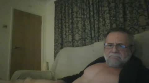 Snapshot of martinrgbxxxx chatting on February 27, 2026, 9:26 pm martinrgbxxxx online show from February 27, 2026, 9:26 pm