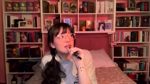 Snapshot of maru_chan_ chatting on January 24, 2025, 1:24 am INSTAGRAM Maruchan 02 online show from January 24, 2025, 1:24 am