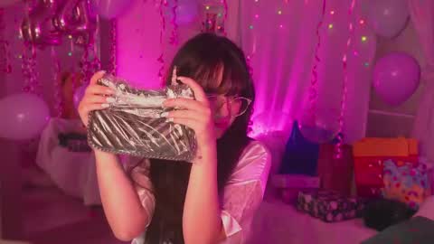 Snapshot of maru_chan_ chatting on March 8, 2025, 5:28 am INSTAGRAM Maruchan 02 online show from March 8, 2025, 5:28 am