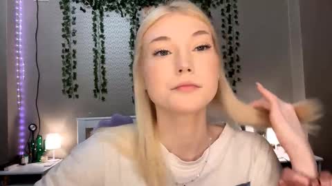 Lisa online show from January 16, 2026, 5:28 pm