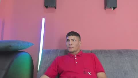 Snapshot of mary_and_damian chatting on December 10, 2024, 1:33 pm mary_and_damian online show from December 10, 2024, 1:33 pm