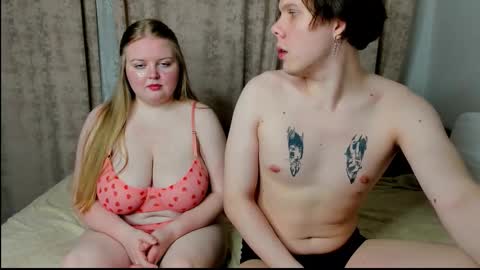 Snapshot of mary_ann__ chatting on February 27, 2026, 10:10 pm Mary and Mikki online show from February 27, 2026, 10:10 pm