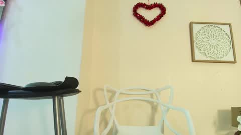 Snapshot of mary_cute9 chatting on March 24, 2026, 12:21 pm mary_cute9 online show from March 24, 2026, 12:21 pm