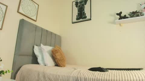 Snapshot of mary_cute9 chatting on April 14, 2026, 12:22 pm mary_cute9 online show from April 14, 2026, 12:22 pm