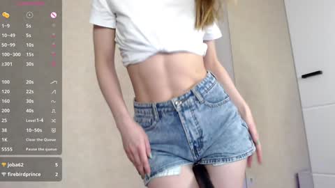  MY NAME IS MILA WELCOME TO MY ROOM online show from December 27, 2024, 11:42 pm