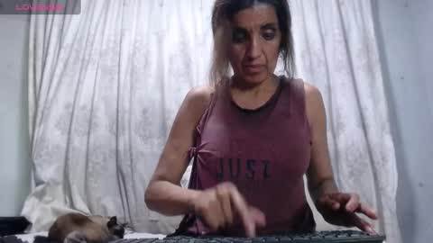 Mary Hellen online show from January 21, 2025, 7:04 am