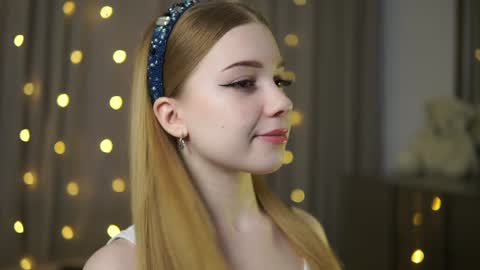 Snapshot of mary_hope_u chatting on January 15, 2025, 6:43 am Mary online show from January 15, 2025, 6:43 am