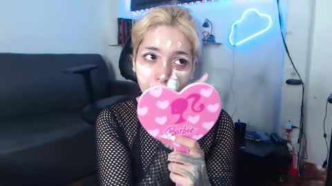                      100   online show from February 23, 2025, 11:36 pm