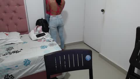 Hi guys im Mary  online show from January 15, 2025, 12:04 pm