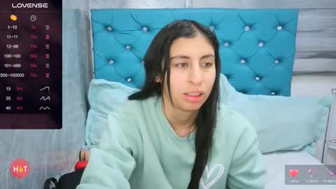 Snapshot of mary_mood_ chatting on October 22, 2025, 10:48 am Mary Moon online show from October 22, 2025, 10:48 am