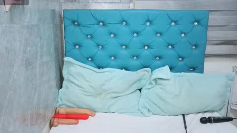 Snapshot of mary_mood_ chatting on October 25, 2025, 10:45 am Mary Moon online show from October 25, 2025, 10:45 am