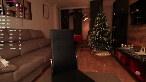 RebeCca online show from December 11, 2024, 1:37 am