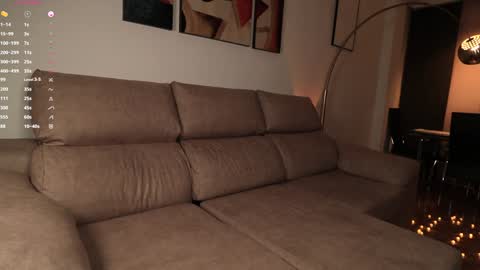 RebeCca online show from January 6, 2025, 1:42 am