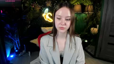 yours fetish mary online show from June 2, 2026, 2:46 am