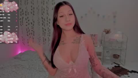 Maryana online show from December 3, 2025, 3:32 pm