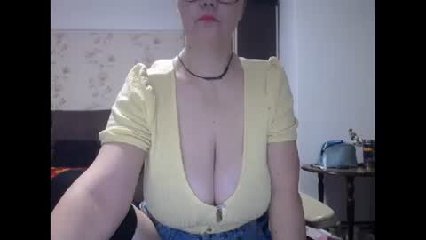 Mary online show from January 6, 2025, 3:53 am