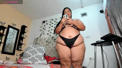 Snapshot of marycurvysex chatting on January 12, 2025, 2:14 am Marycurvy online show from January 12, 2025, 2:14 am