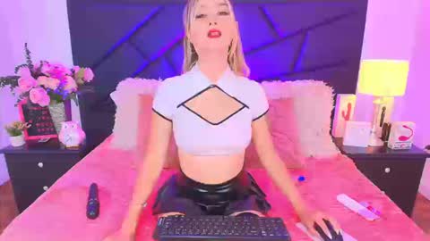       online show from September 9, 2025, 8:41 pm