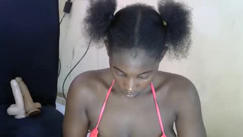 Snapshot of marygaire72 chatting on November 5, 2025, 8:36 am Mary online show from November 5, 2025, 8:36 am