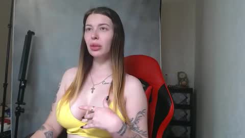 MaryHotLoves online show from October 16, 2025, 11:44 am