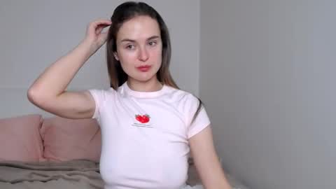 Mari online show from December 18, 2025, 9:21 pm