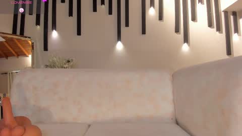 Snapshot of marylewis_ chatting on March 4, 2025, 6:07 pm Mary online show from March 4, 2025, 6:07 pm