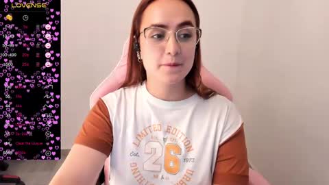 Dulce Maria online show from February 11, 2025, 2:46 am