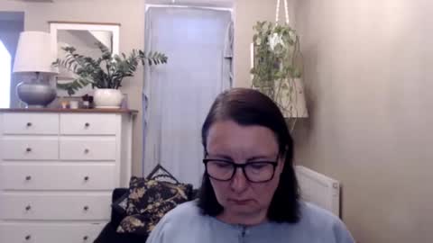 Mary online show from September 22, 2025, 12:18 pm