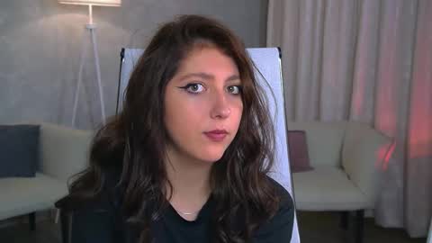 Mary Miller online show from October 31, 2025, 10:27 am