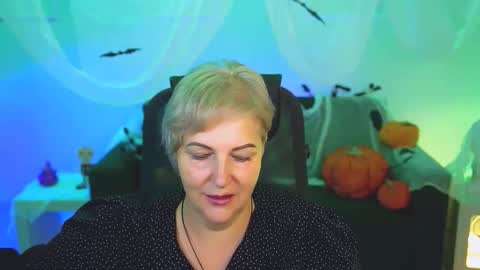 marymogan online show from October 20, 2025, 4:02 am