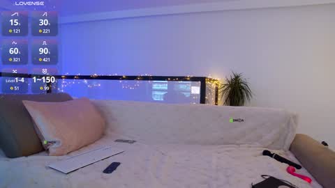 Marina online show from February 1, 2025, 2:13 pm