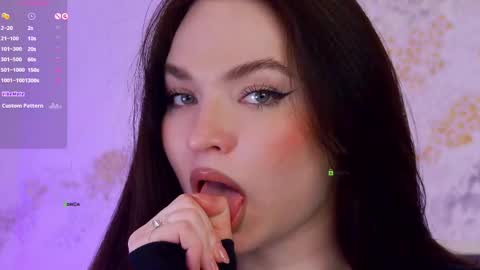 Marina online show from February 28, 2025, 5:26 pm