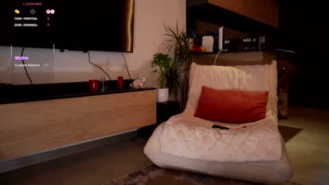 Marina online show from November 7, 2025, 10:48 am