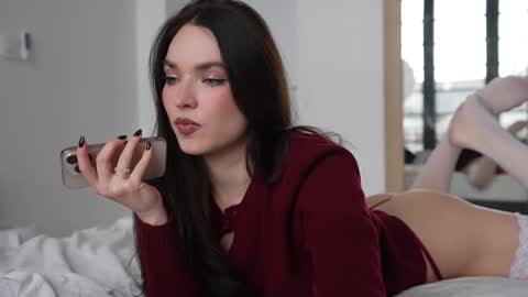 Marina online show from January 7, 2026, 12:40 pm