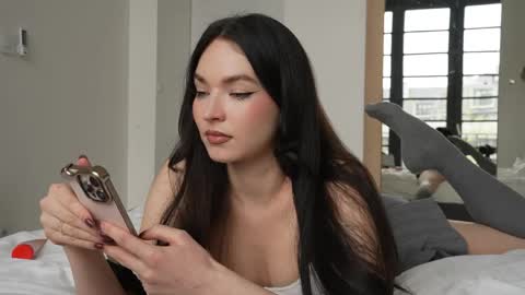 Marina online show from April 14, 2026, 8:42 am