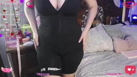 Snapshot of marythssxx chatting on February 23, 2025, 8:55 pm Mary online show from February 23, 2025, 8:55 pm